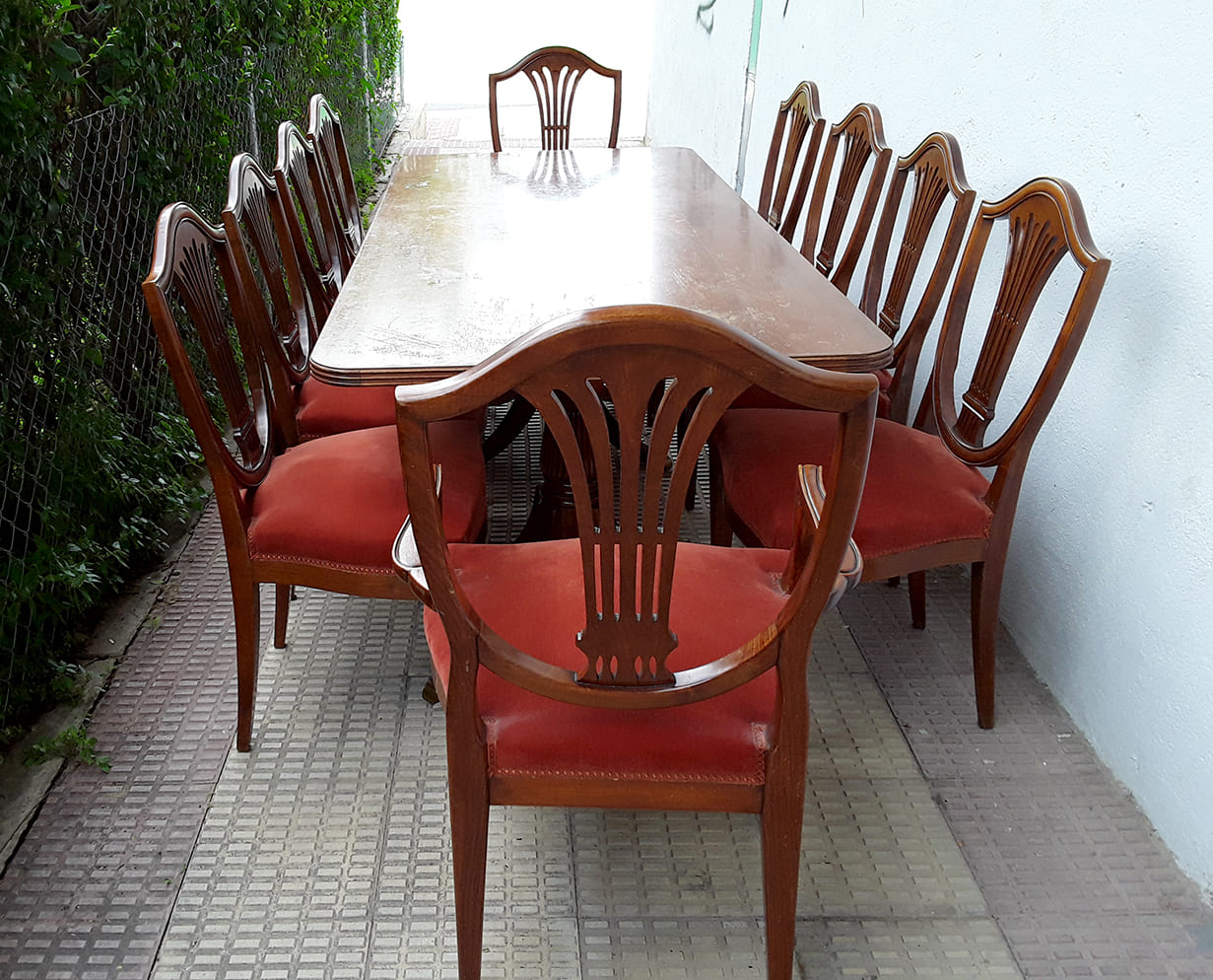 Mesa de comedor con 8 sillas y 2 sillones estilo Hepplewhite | Vista general de la mesa