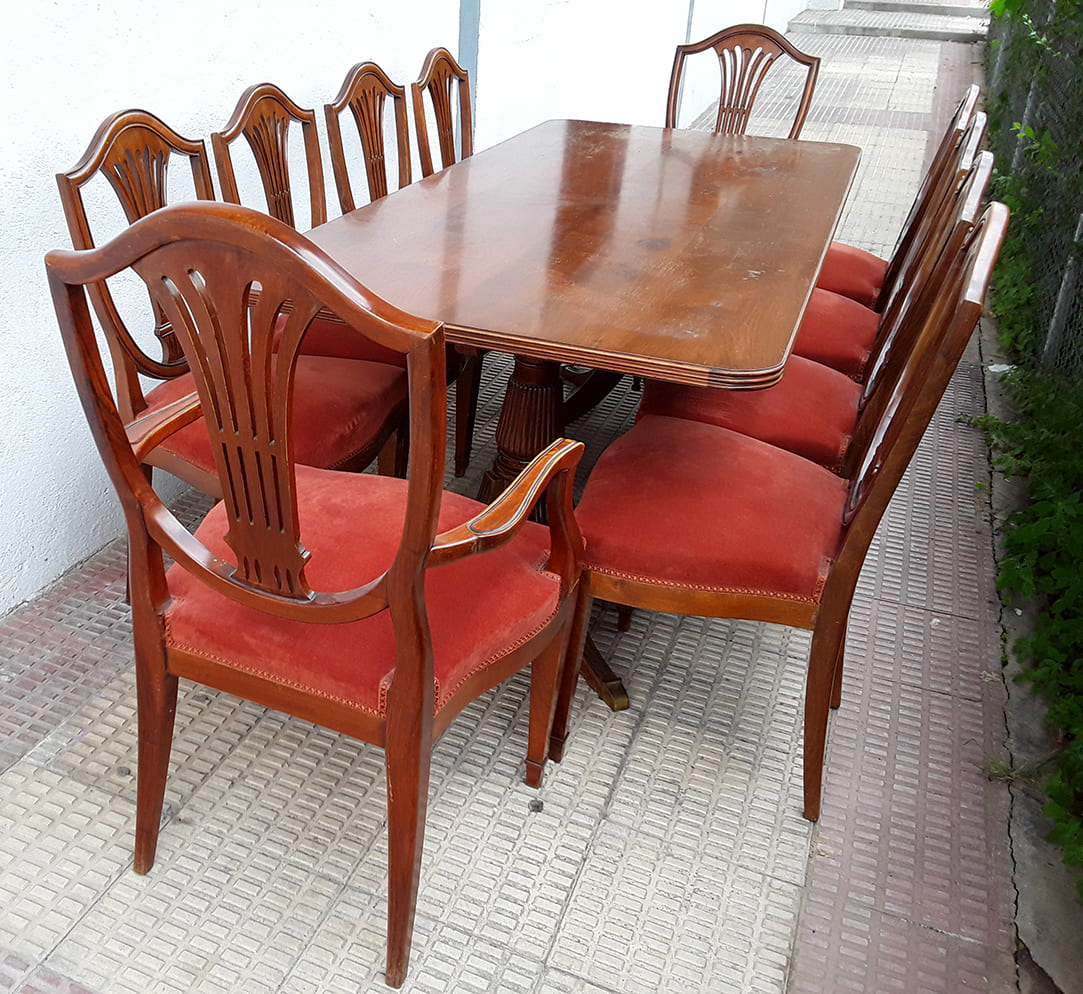 Mesa de comedor con 8 sillas y 2 sillones estilo Hepplewhite | Vista general de la mesa